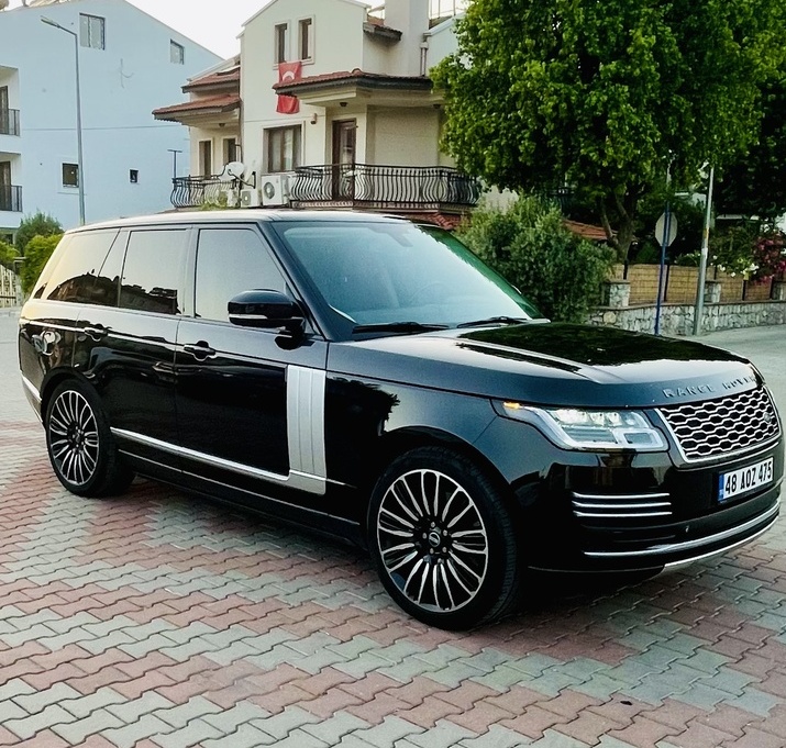 Range Rover&nbsp;